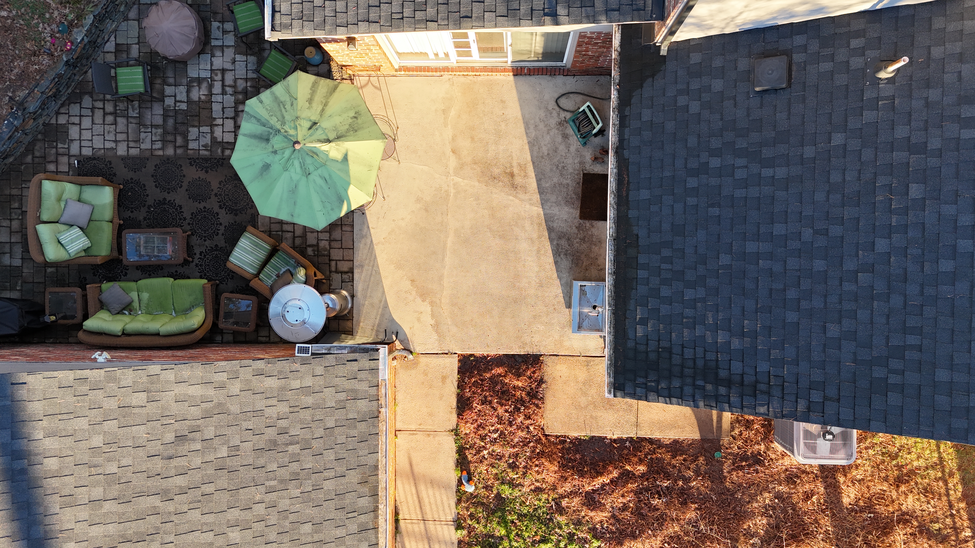 Roofline debris removal